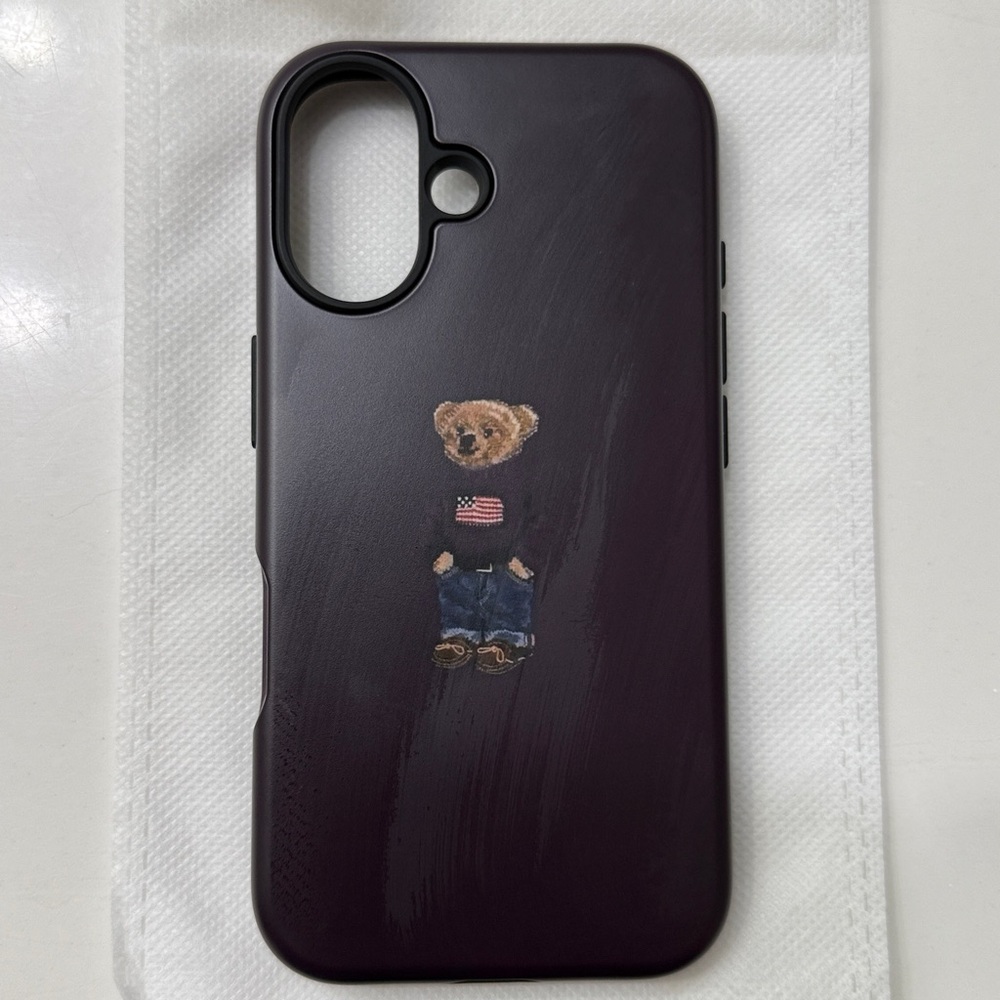 BRAND NEW Maroon Bear Design Phone Case - iPhone 16